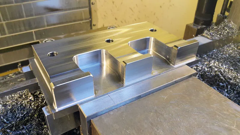 CNC-gefräste Vorrichtungsteile – Serienfertigung industrieller Halterungen
